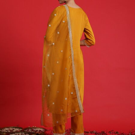 Floral Embroidered Regular Sequinned Kurta With Trouser & Dupatta
