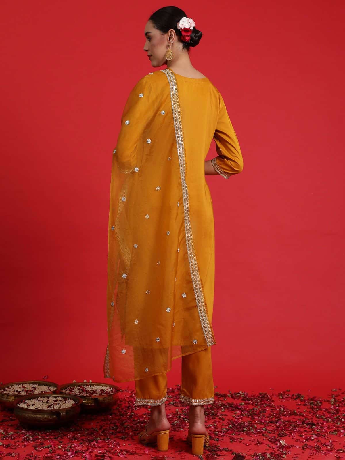Floral Embroidered Regular Sequinned Kurta With Trouser & Dupatta